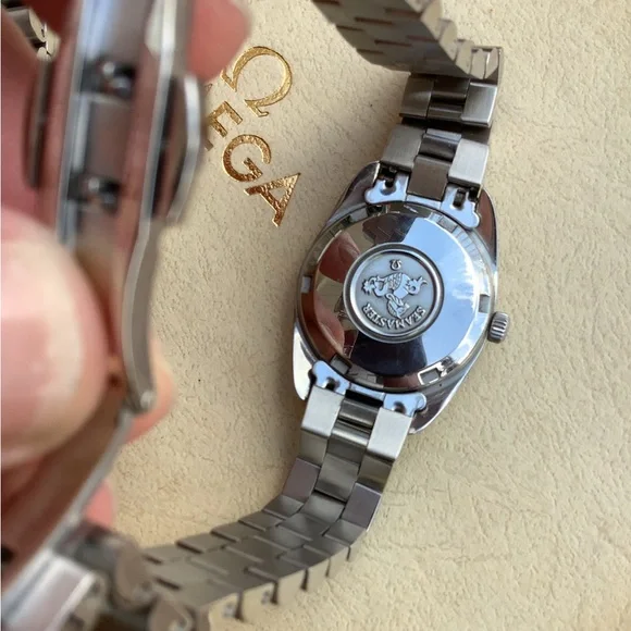 Mens and women’s OMEGA watch set 🌟🌟🌟🌟🌟